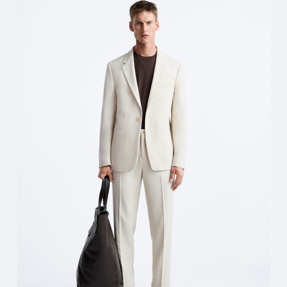 NWT Zara Men's textured blazer size 50 slight pull - Main Image